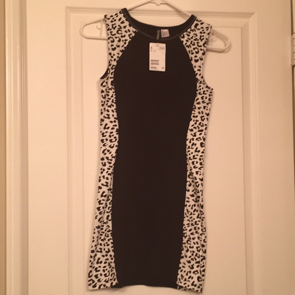 NWT H&M black and white bodycon dress